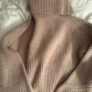 Lilysilk Turtleneck Sweater